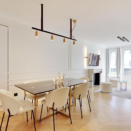 Stunning Apartment With View At The Very Heart Of 파리 외부 사진