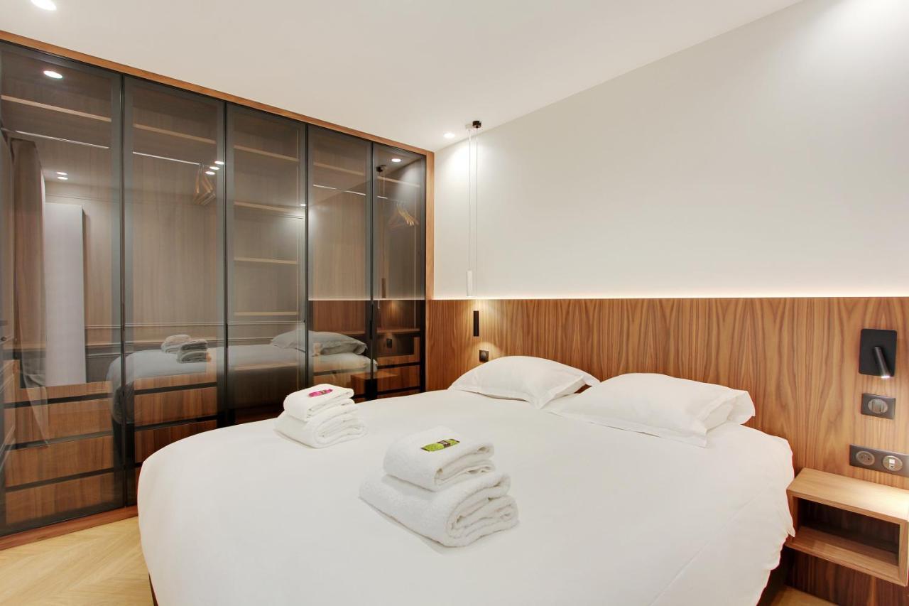 Stunning Apartment With View At The Very Heart Of 파리 외부 사진